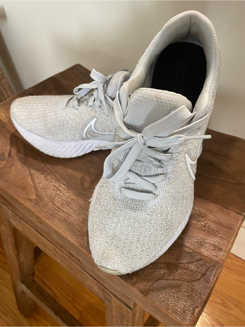 Nike Infinity FK Flyknit- Women’s Athletic Sneakers in Light Gray